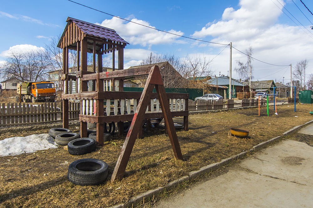 обл. Свердловская, г. Екатеринбург, ул. Донбасская, д. 35-придомовая территория