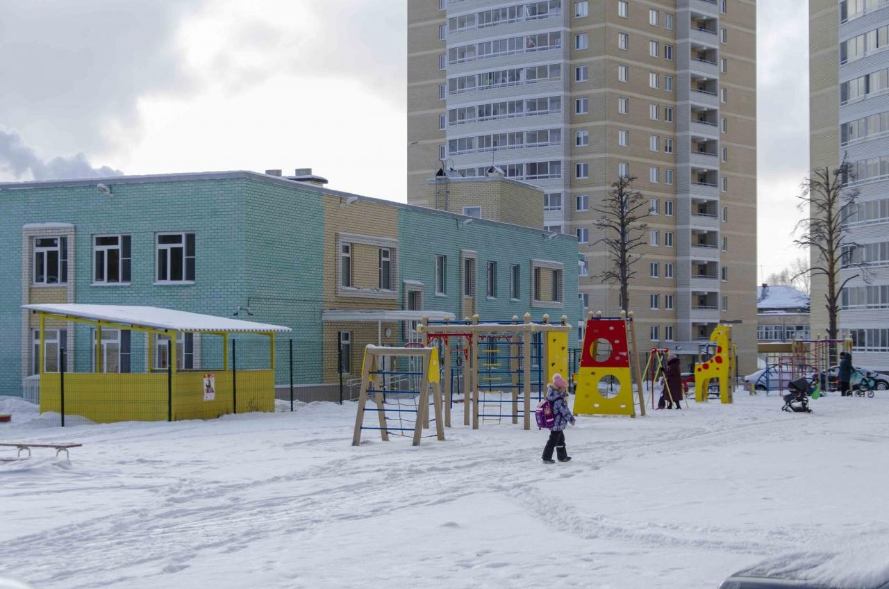 обл. Свердловская, г. Екатеринбург, ул. Дорожная, д. 21-придомовая территория