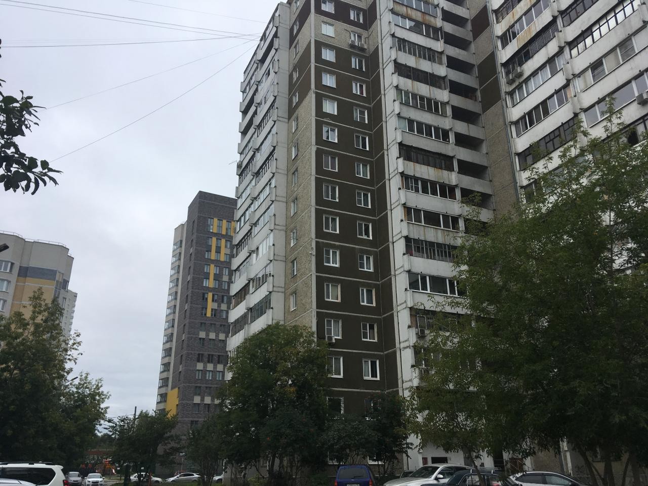обл. Свердловская, г. Екатеринбург, ул. Калинина, д. 6-фасад здания