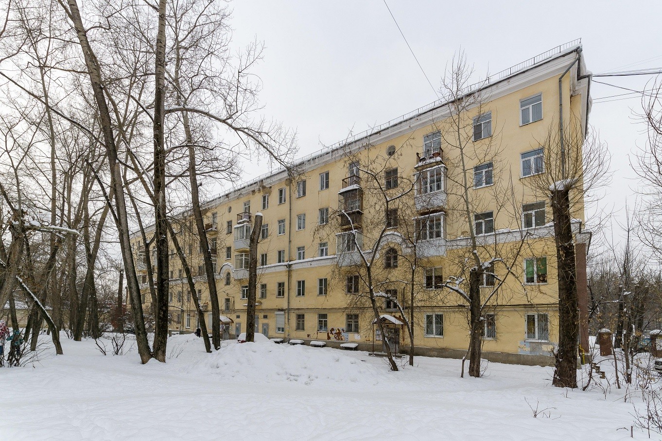 обл. Свердловская, г. Екатеринбург, пр-кт. Космонавтов, д. 38-фасад здания