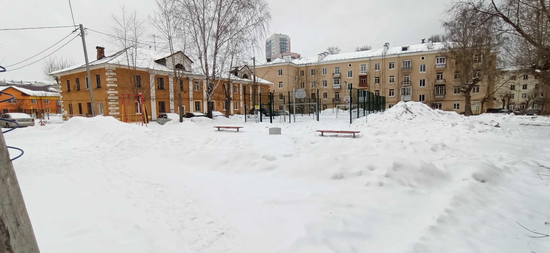 обл. Свердловская, г. Екатеринбург, ул. Краснофлотцев, д. 1, к. Д-придомовая территория