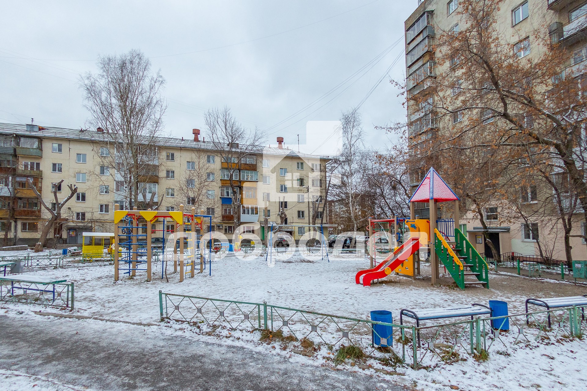 обл. Свердловская, г. Екатеринбург, ул. Куйбышева, д. 76-придомовая территория