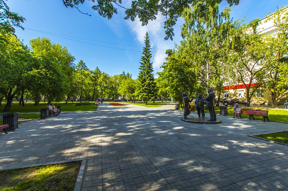 обл. Свердловская, г. Екатеринбург, пр-кт. Ленина, д. 54/1-придомовая территория