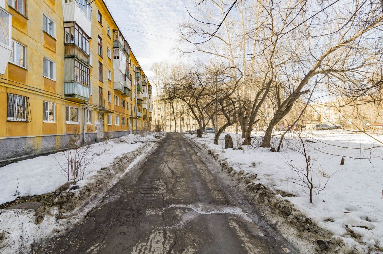 обл. Свердловская, г. Екатеринбург, ул. Лукиных, д. 10-придомовая территория