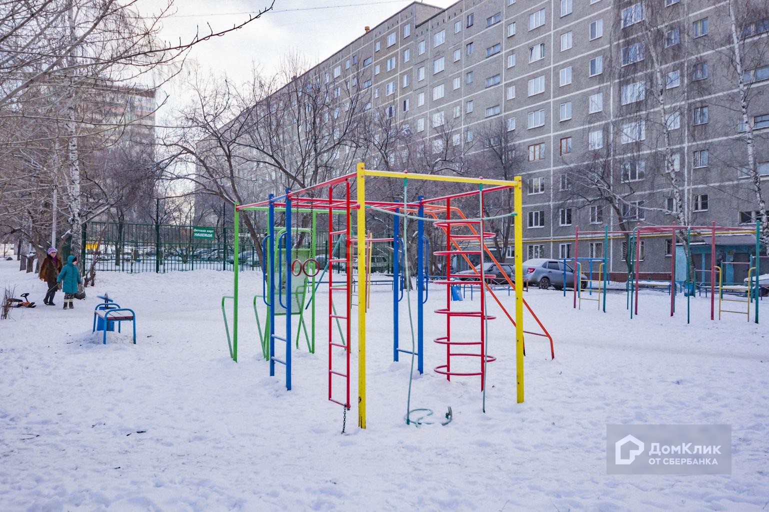 обл. Свердловская, г. Екатеринбург, ул. Металлургов, д. 24-придомовая территория