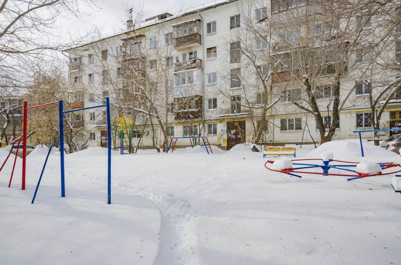 обл. Свердловская, г. Екатеринбург, ул. Московская, д. 193, к. А-придомовая территория