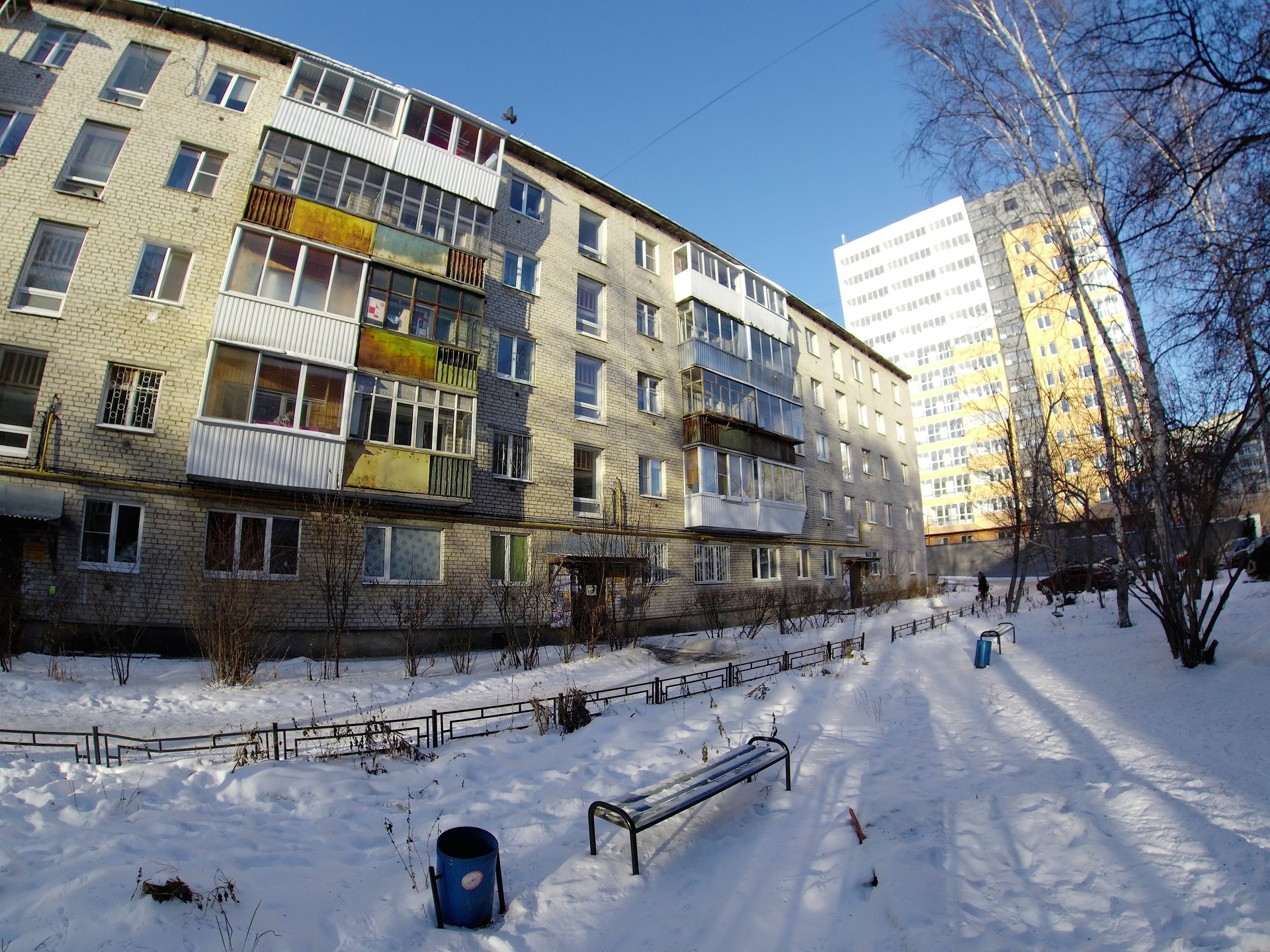 обл. Свердловская, г. Екатеринбург, ул. Ракетная, д. 4-фасад здания