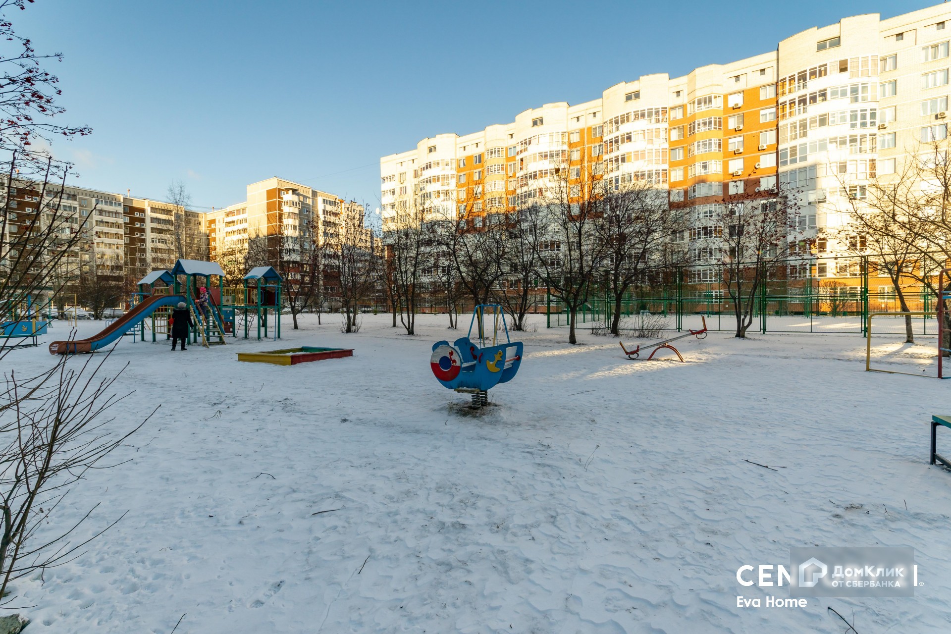 обл. Свердловская, г. Екатеринбург, ул. Родонитовая, д. 30-придомовая территория