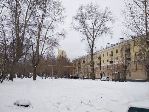 обл. Свердловская, г. Екатеринбург, пр-кт. Седова, д. 43-придомовая территория