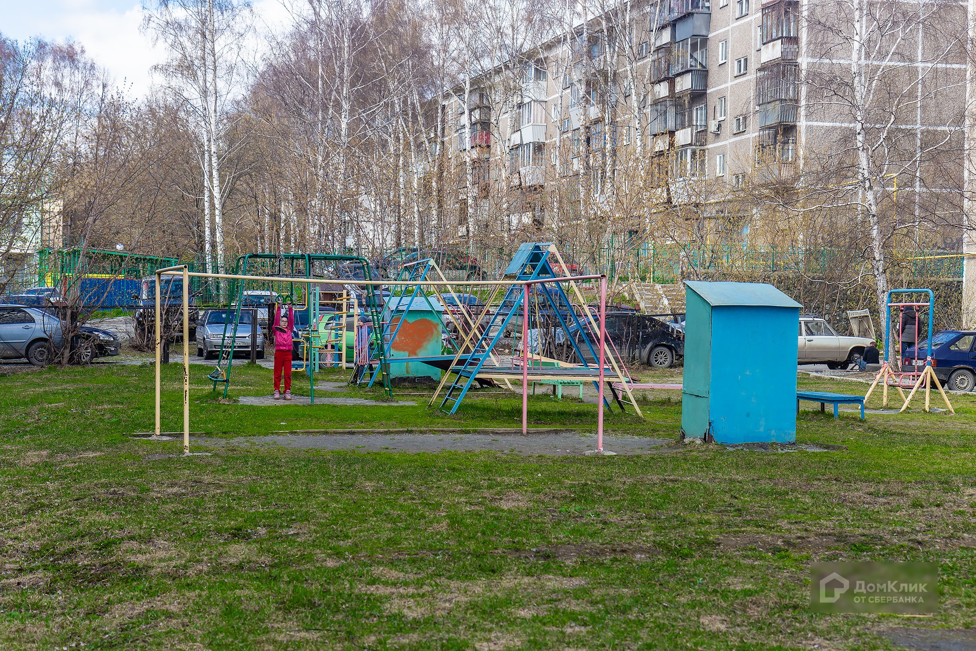 обл. Свердловская, г. Екатеринбург, ул. Советская, д. 7, к. 4-придомовая территория