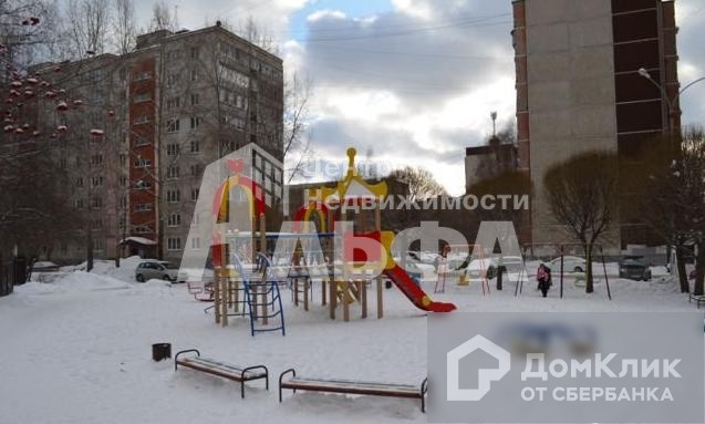 обл. Свердловская, г. Екатеринбург, ул. Сыромолотова, д. 11-придомовая территория