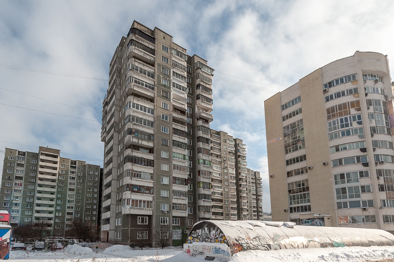 обл. Свердловская, г. Екатеринбург, ул. Шейнкмана, д. 130-фасад здания