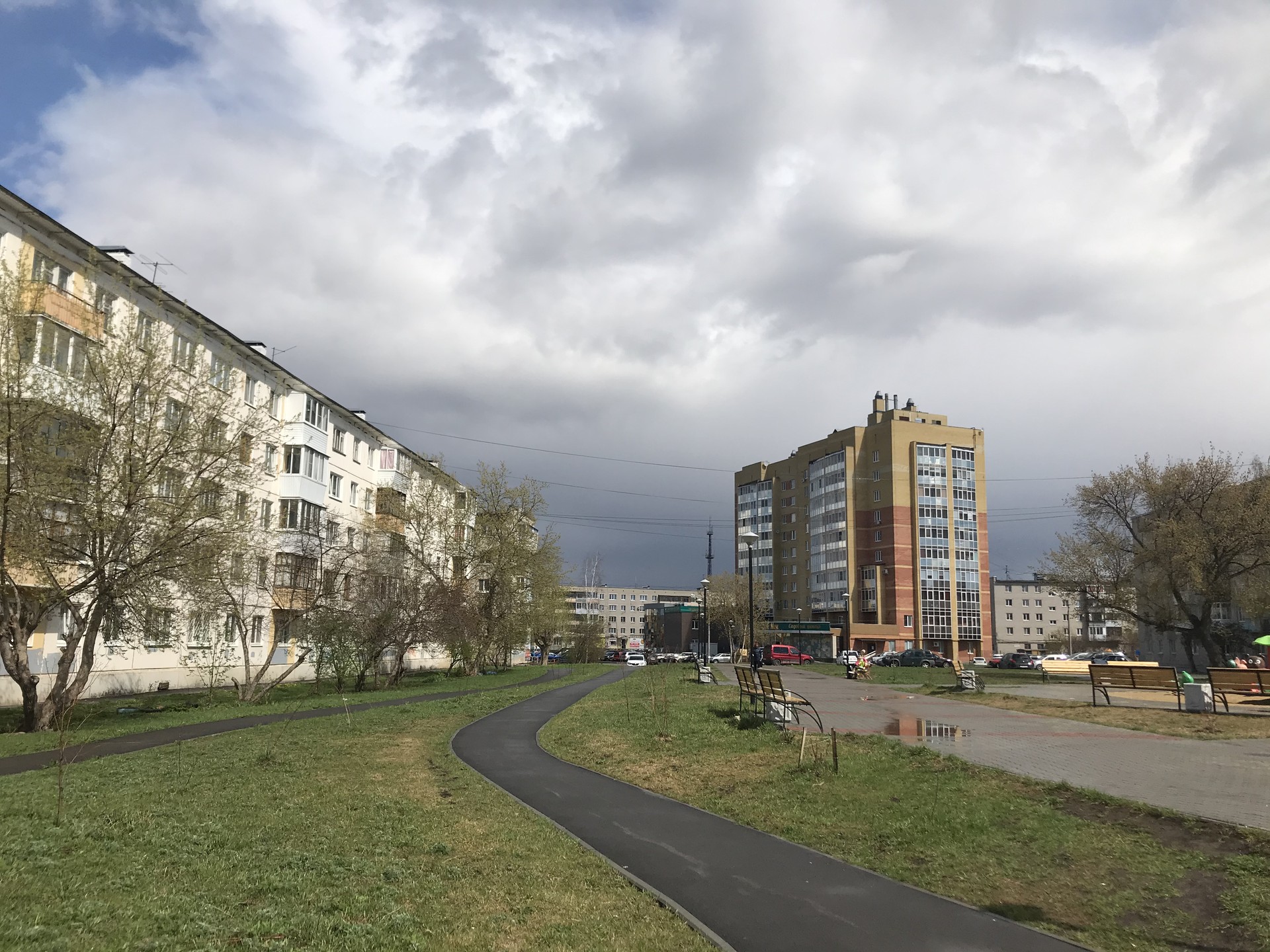 обл. Свердловская, г. Каменск-Уральский, пр-кт. Победы, д. 53-придомовая территория