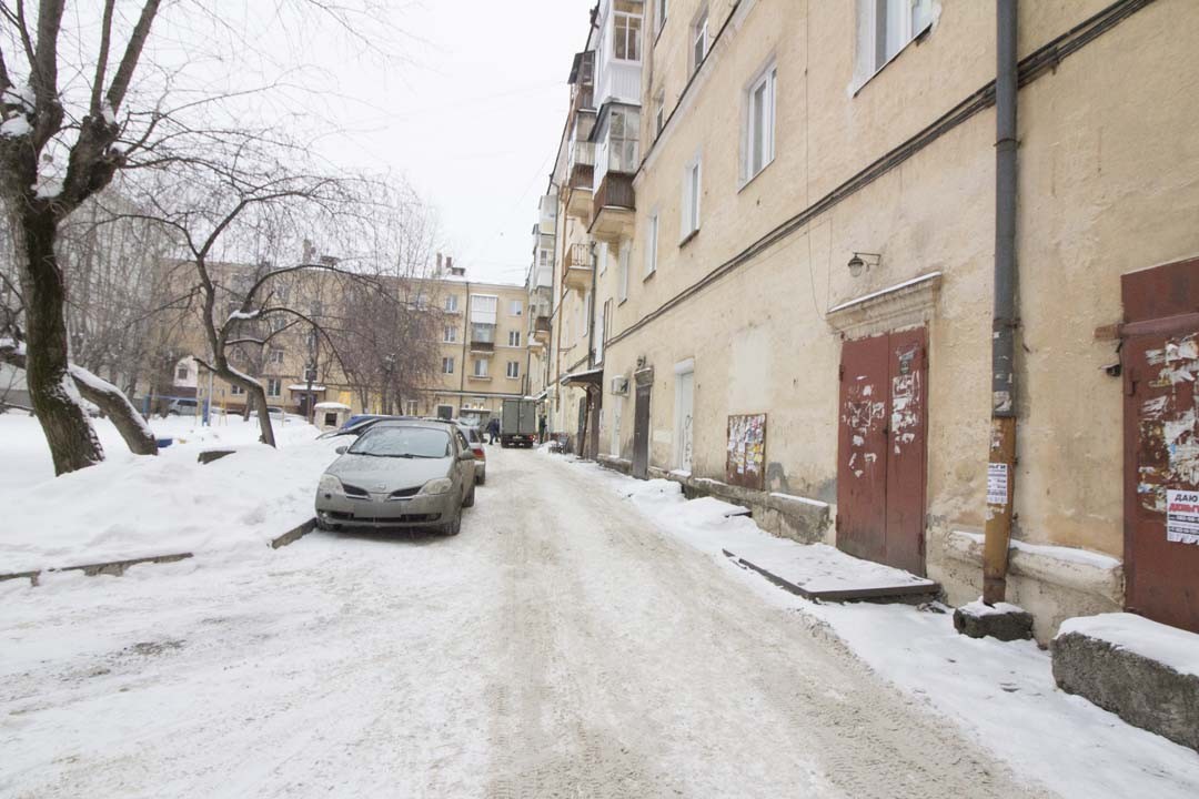 обл. Свердловская, г. Нижний Тагил, пр-кт. Вагоностроителей, д. 3-придомовая территория