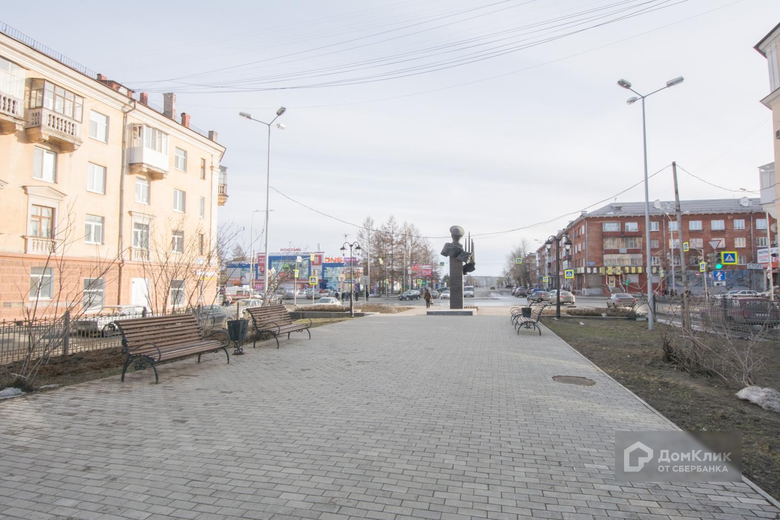 обл. Свердловская, г. Нижний Тагил, пр-кт. Вагоностроителей, д. 19-придомовая территория