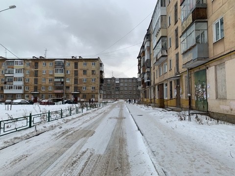 обл. Свердловская, г. Нижний Тагил, пр-кт. Ленинградский, д. 74-придомовая территория