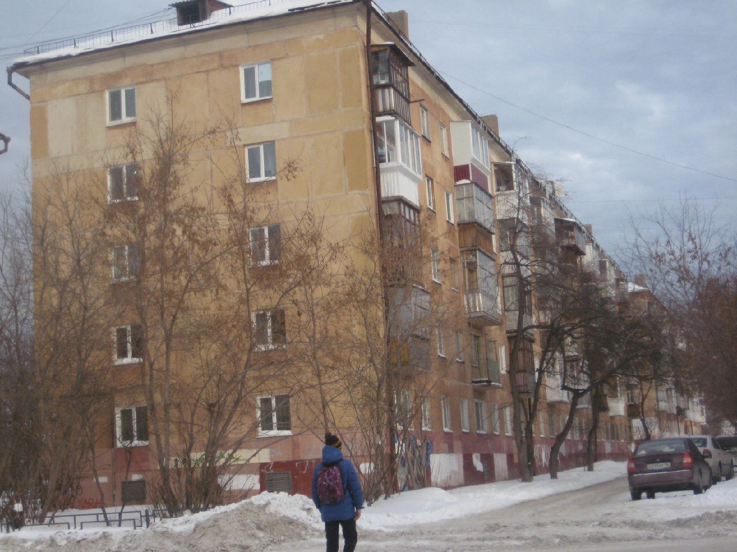 обл. Свердловская, г. Нижний Тагил, ул. Энтузиастов, д. 13-фасад здания