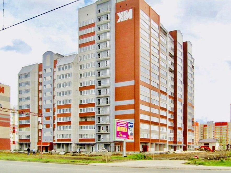 край. Алтайский, г. Барнаул, ул. Власихинская, д. 77-фасад здания