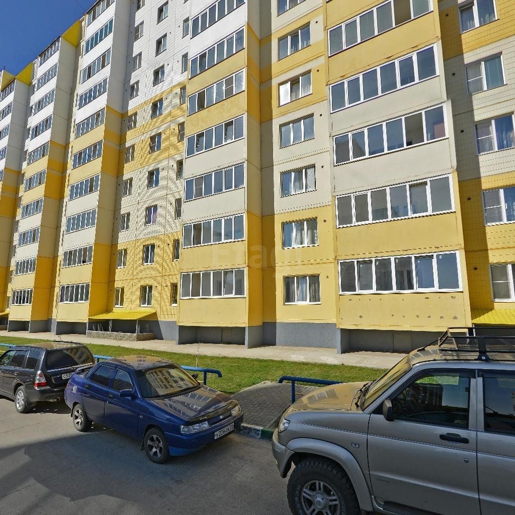 край. Алтайский, г. Барнаул, ул. Власихинская, д. 83-фасад здания