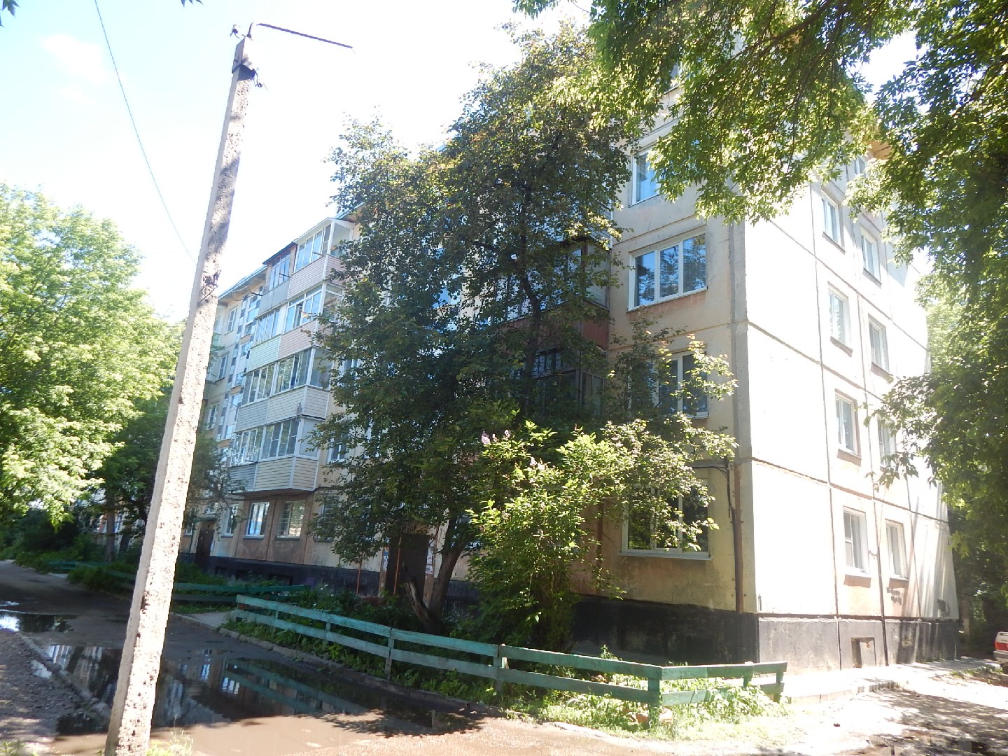 край. Алтайский, г. Рубцовск, ул. Дзержинского, д. 29-фасад здания