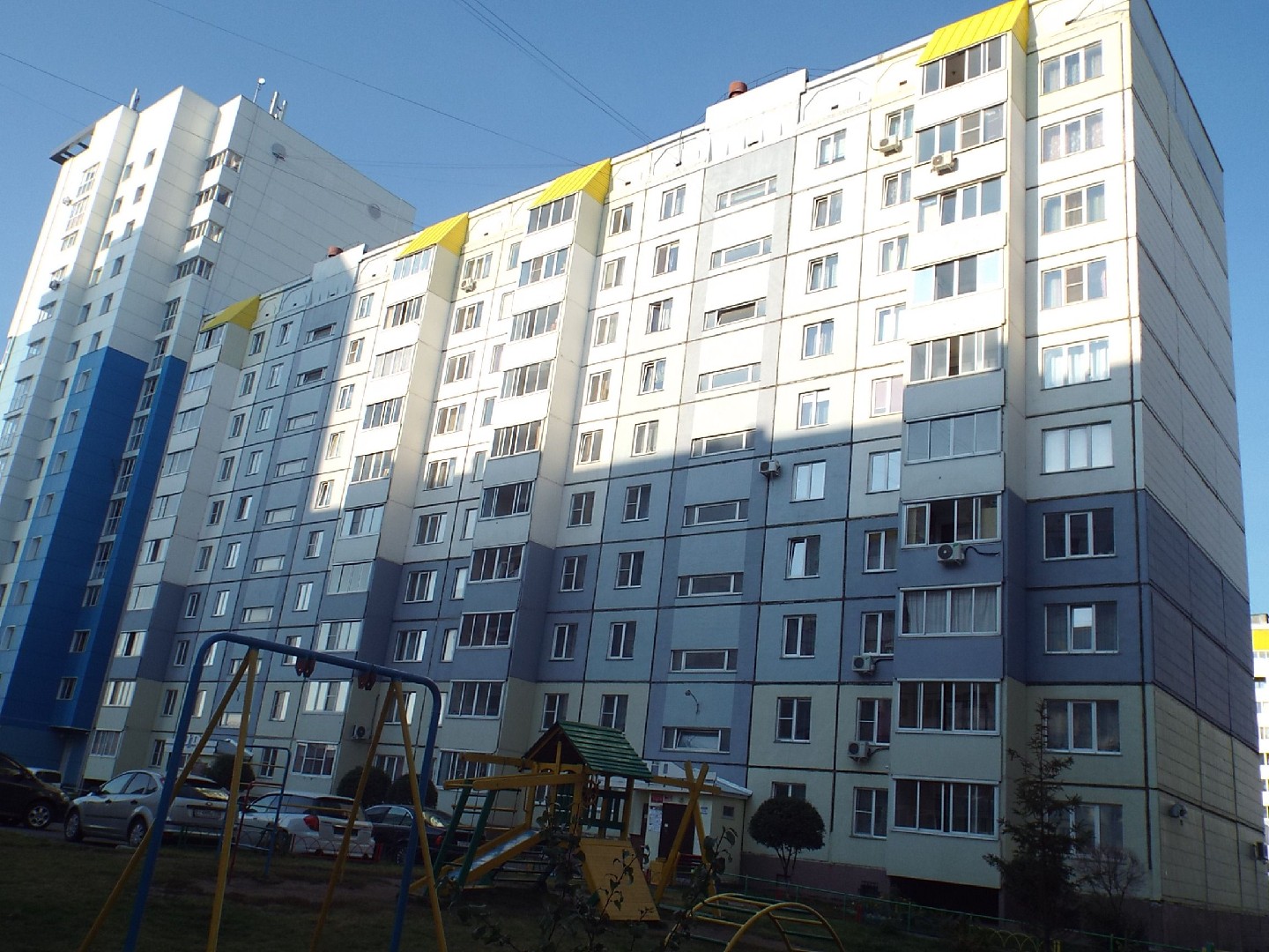 край. Алтайский, г. Барнаул, ул. Власихинская, д. 152-фасад здания