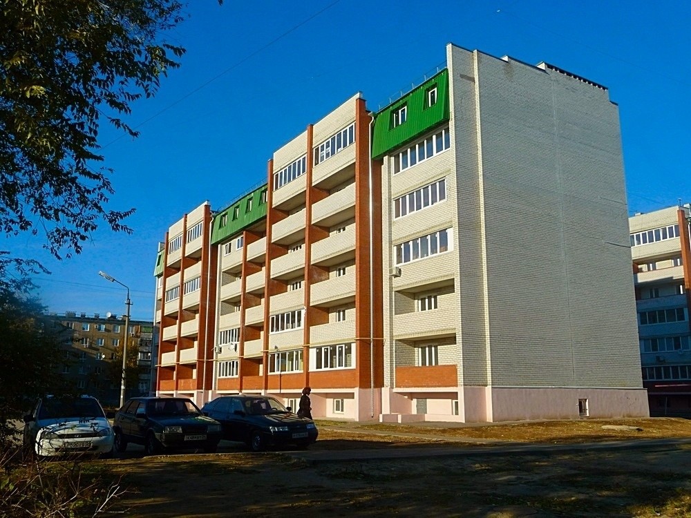 обл. Волгоградская, г. Волжский, ул. Оломоуцкая, д. 23-фасад здания