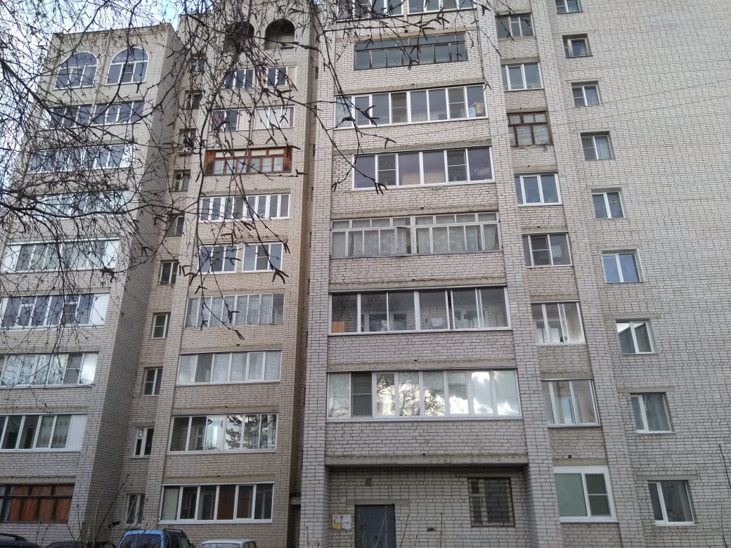 обл. Смоленская, р-н. Гагаринский, г. Гагарин, ул. Гагарина, д. 41-фасад здания