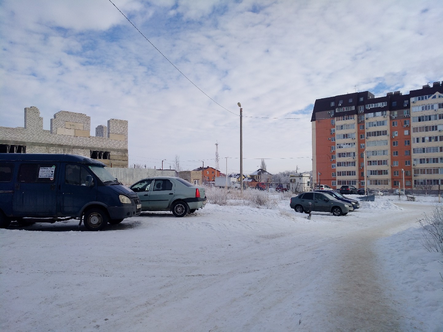 обл. Волгоградская, р-н. Городищенский, рп. Городище, пр-кт. Ленина, д. 12, к. Б-придомовая территория