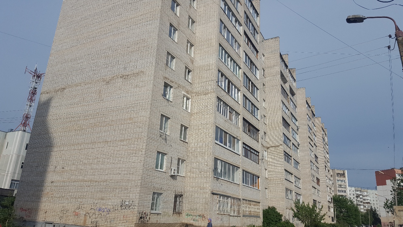обл. Смоленская, г. Смоленск, ул. Рыленкова, д. 44-фасад здания