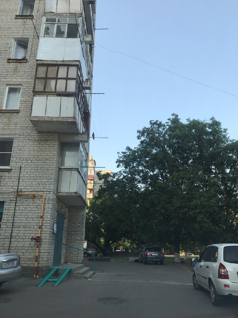 край. Ставропольский, г. Георгиевск, ул. Калинина, д. 123-фасад здания