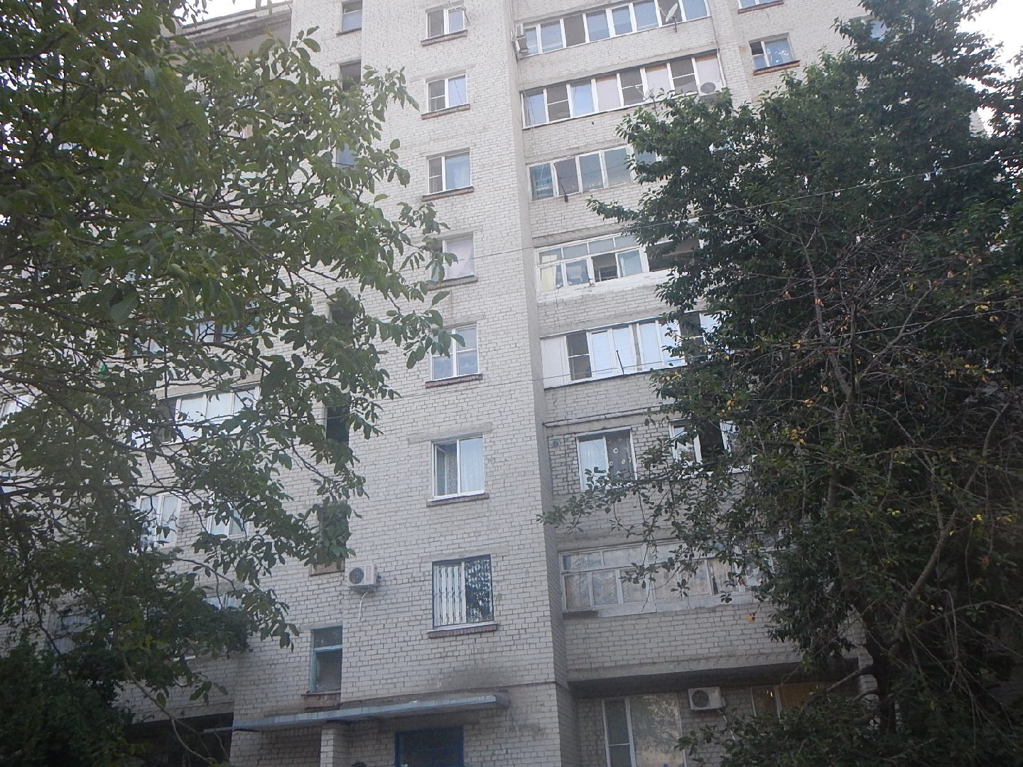 край. Ставропольский, г. Георгиевск, ул. Калинина, д. 131-фасад здания