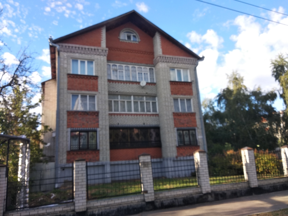 обл. Тамбовская, г. Мичуринск, ул. Марата, д. 192-фасад здания