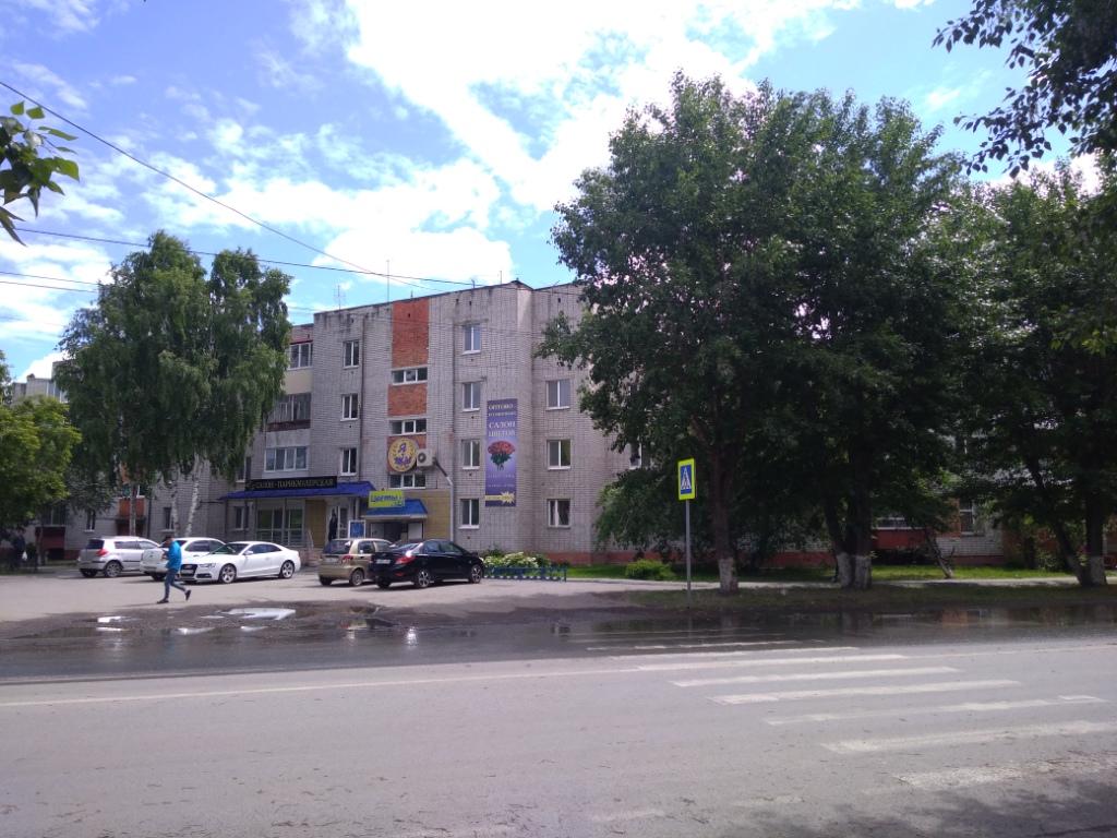 обл. Тюменская, с. Антипино, ул. Ленинградская, д. 8-фасад здания