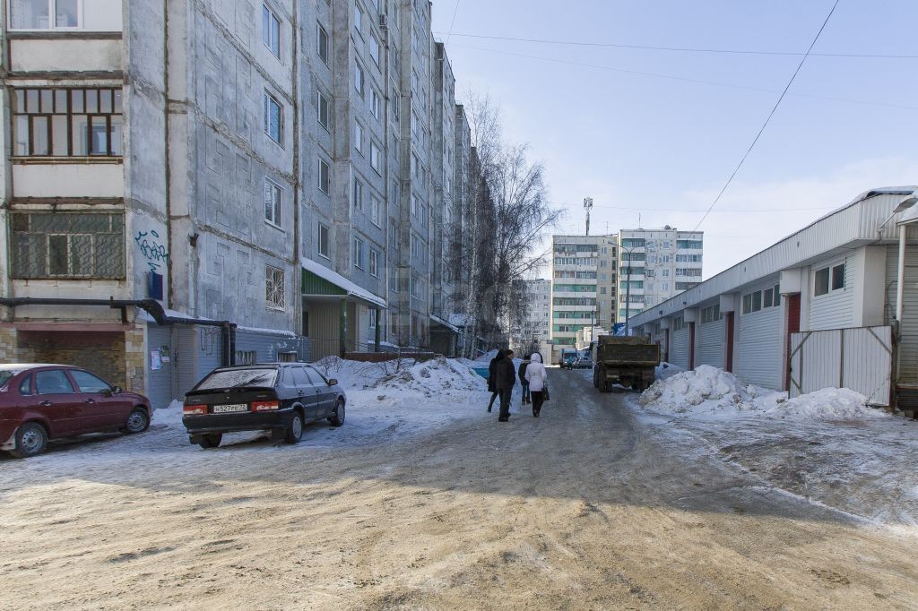 обл. Тюменская, г. Тобольск, мкр. 7-й, д. 22-придомовая территория