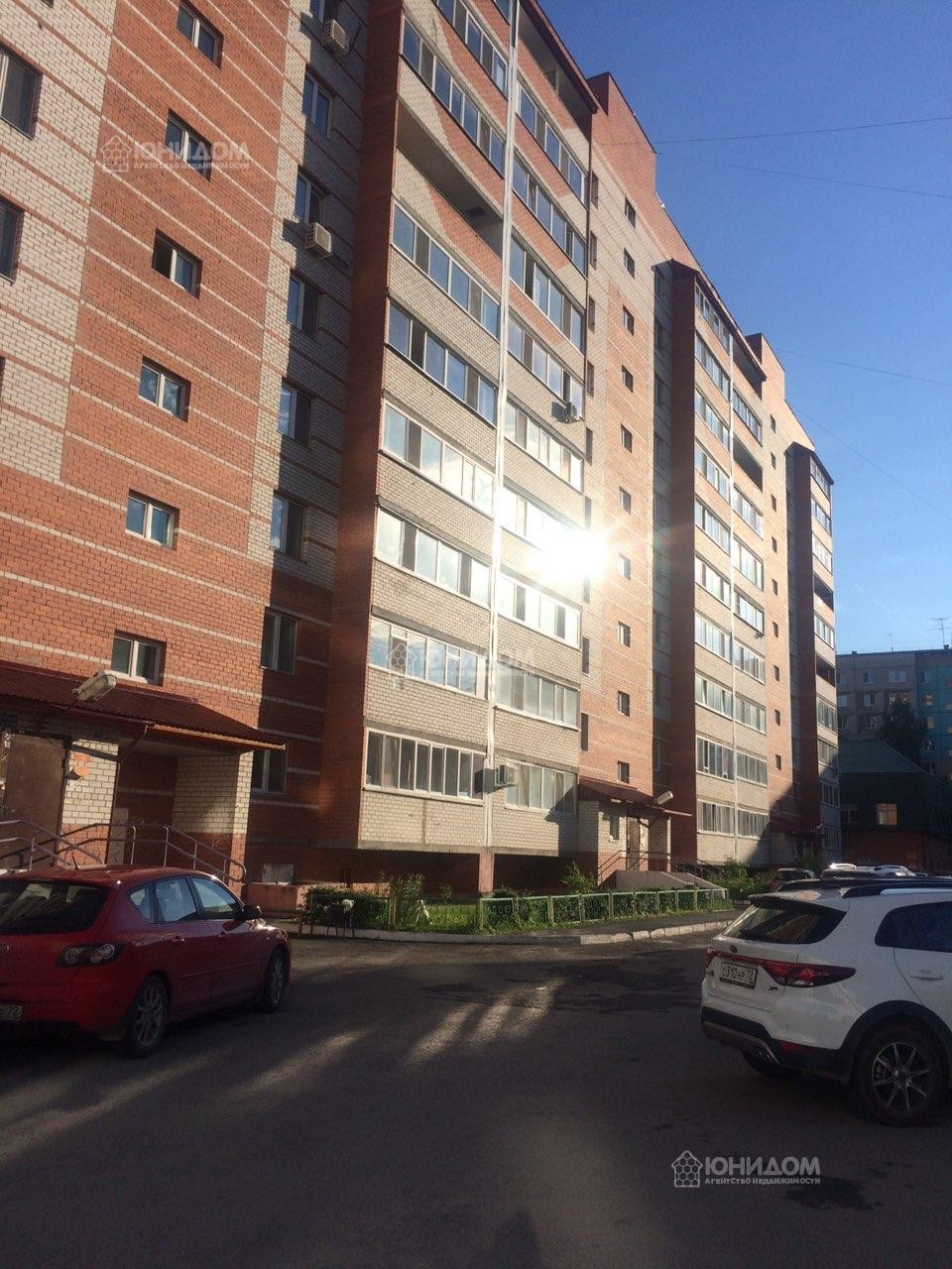 обл. Тюменская, г. Тюмень, ул. Газовиков, д. 25, к. 3-фасад здания