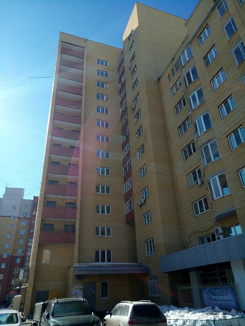 обл. Тюменская, г. Тюмень, ул. Николая Гондатти, д. 9-фасад здания