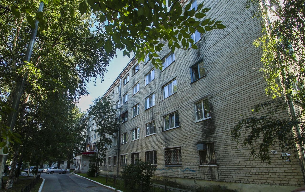 обл. Тюменская, г. Тюмень, ул. Харьковская, д. 60-фасад здания