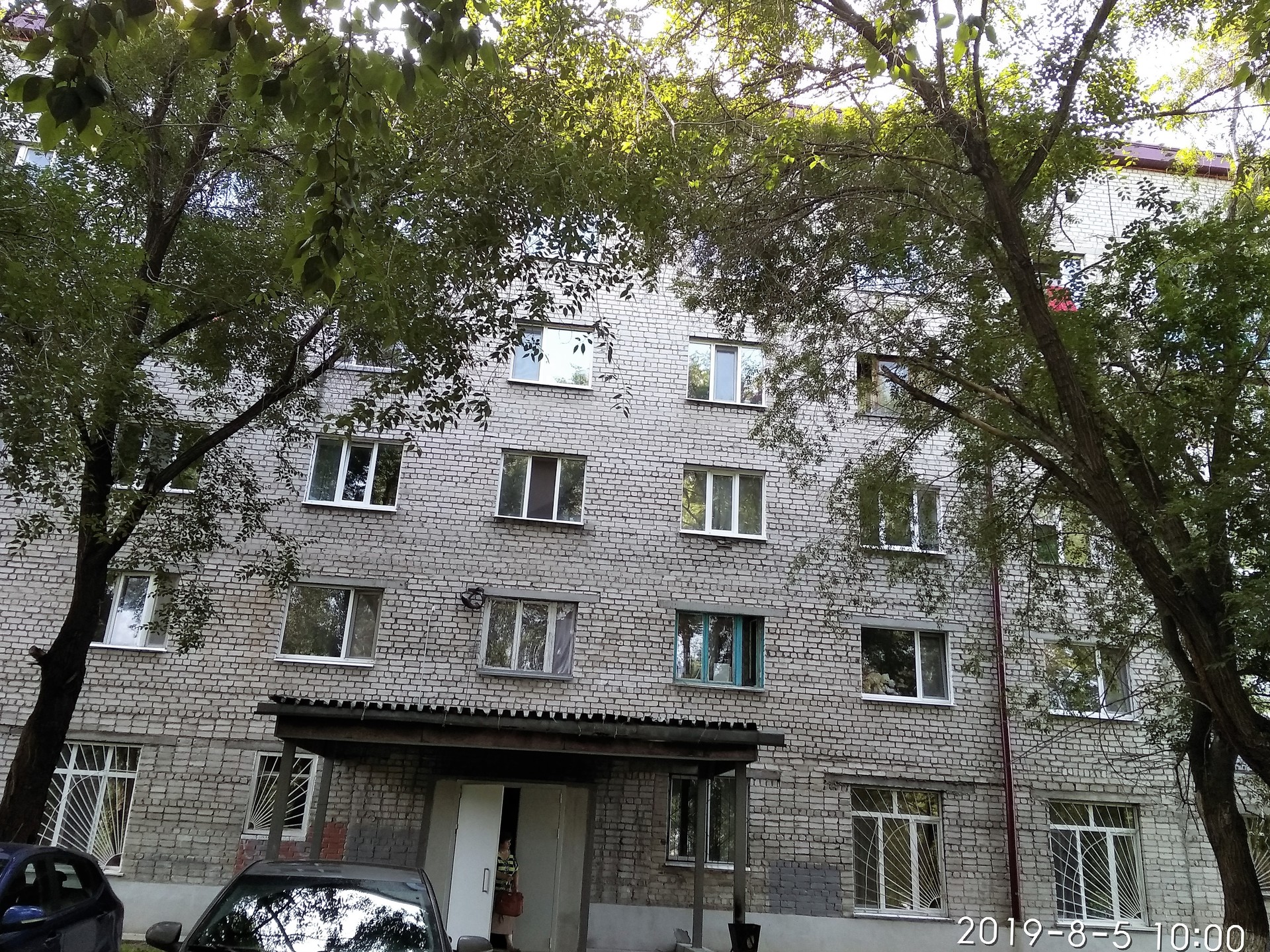 обл. Тюменская, г. Тюмень, ул. Шишкова, д. 11-фасад здания
