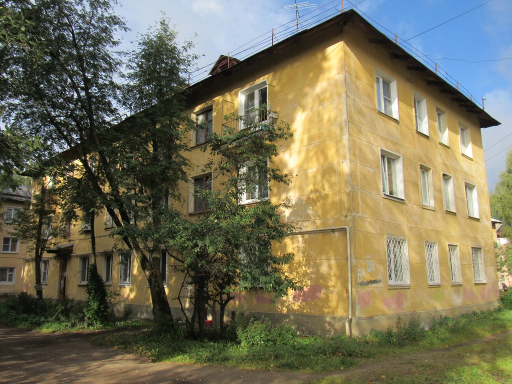 обл. Тверская, г. Тверь, ул. Хромова, д. 6а-фасад здания