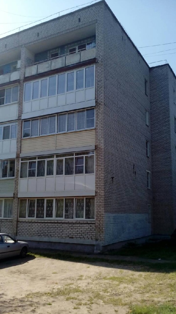 обл. Тверская, г. Торжок, ул. Гражданская, д. 13-фасад здания