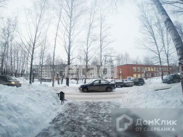 Респ. Удмуртская, г. Ижевск, ул. 9 Января, д. 167-придомовая территория