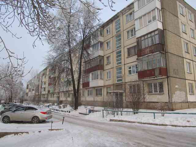 Респ. Удмуртская, г. Ижевск, ул. 9 Января, д. 169-фасад здания