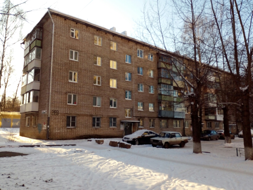 Респ. Удмуртская, г. Ижевск, ул. 9 Января, д. 269-фасад здания