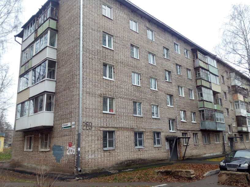Респ. Удмуртская, г. Ижевск, ул. 9 Января, д. 269-фасад здания