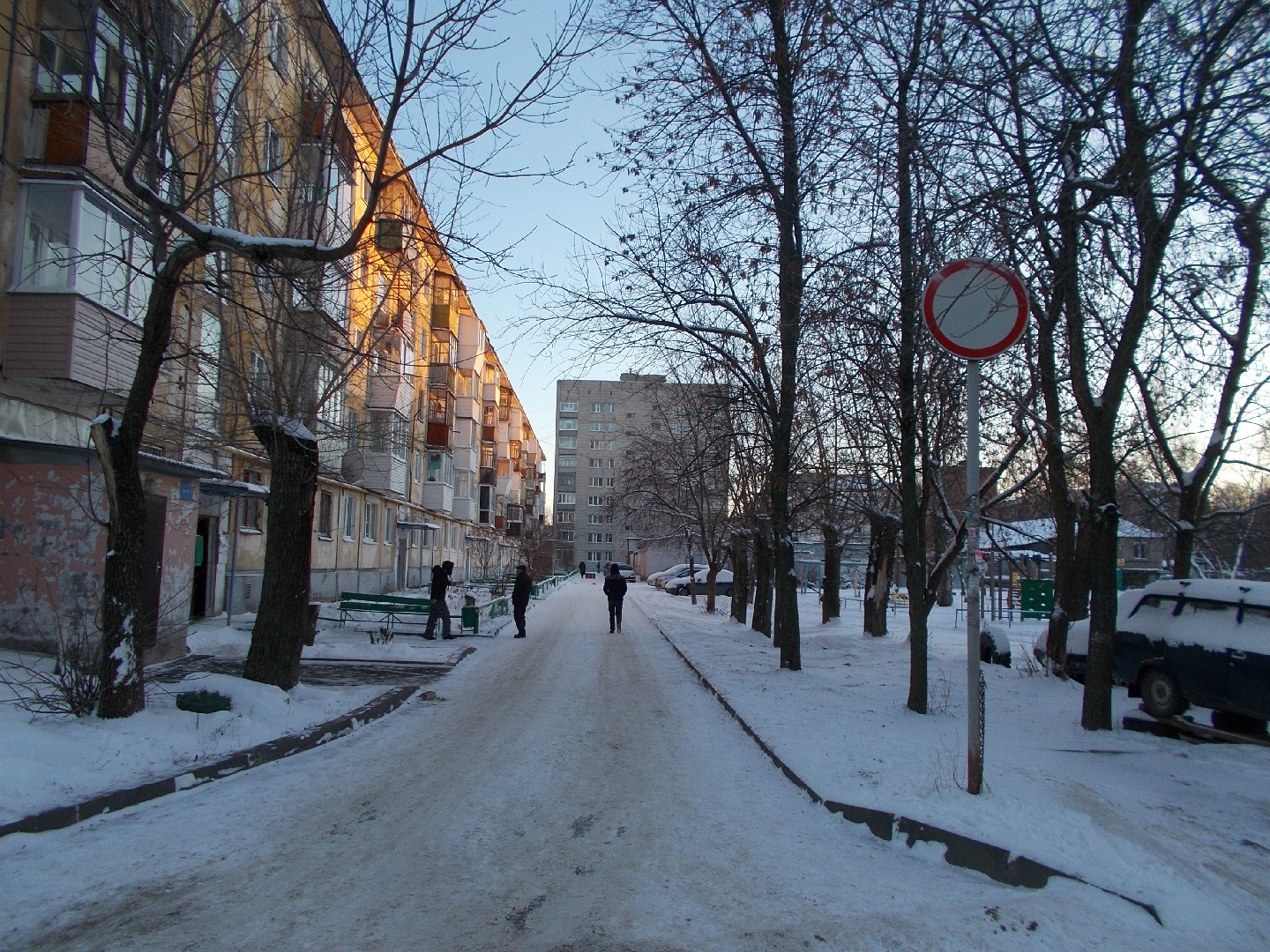 Респ. Удмуртская, г. Ижевск, ш. Воткинское, д. 142-придомовая территория