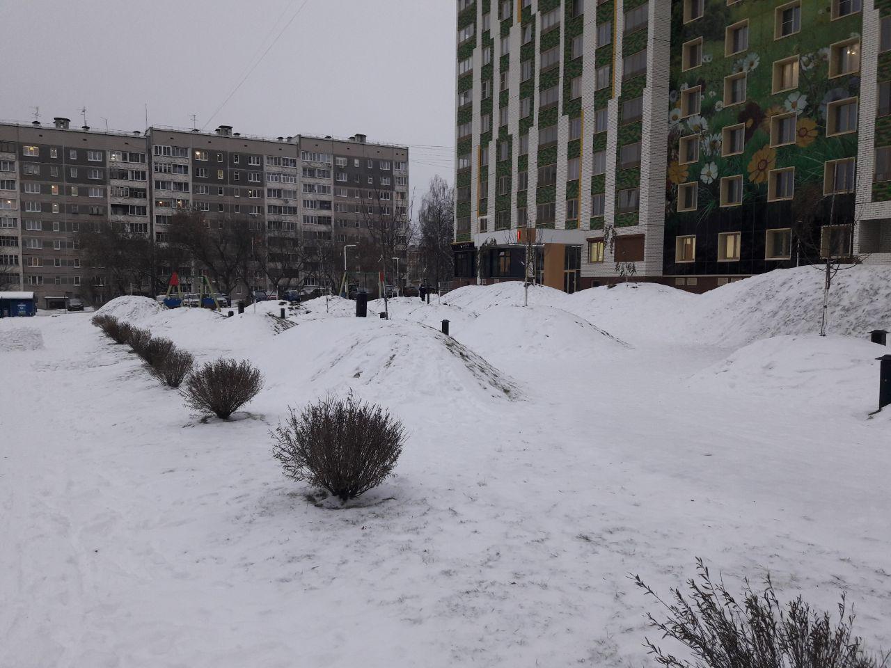 Респ. Удмуртская, г. Ижевск, ул. им Вадима Сивкова, д. 275-придомовая территория