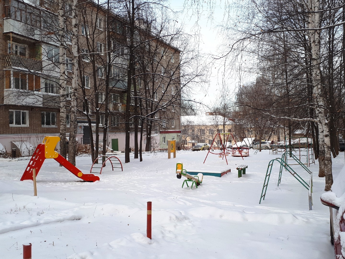 Респ. Удмуртская, г. Ижевск, ул. Карла Маркса, д. 269-придомовая территория