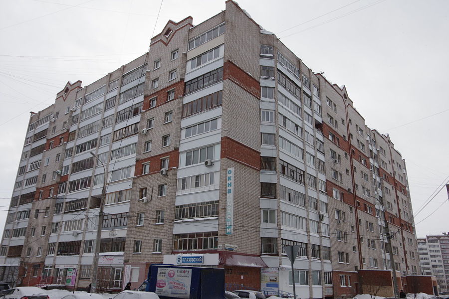Респ. Удмуртская, г. Ижевск, ул. Пушкинская, д. 163-фасад здания