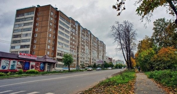 Респ. Удмуртская, г. Ижевск, ул. Советская, д. 38-фасад здания