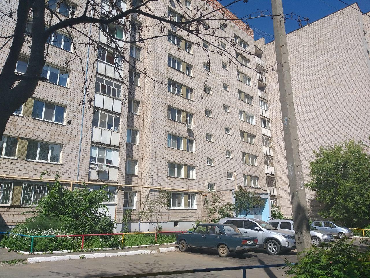 Респ. Удмуртская, г. Ижевск, ул. Удмуртская, д. 208-фасад здания